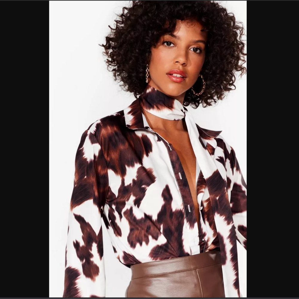 Cow Print Neck Shirt sz 10